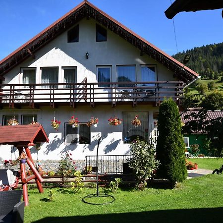 Casa Stefanut Hotel Moeciu De Sus Exterior foto