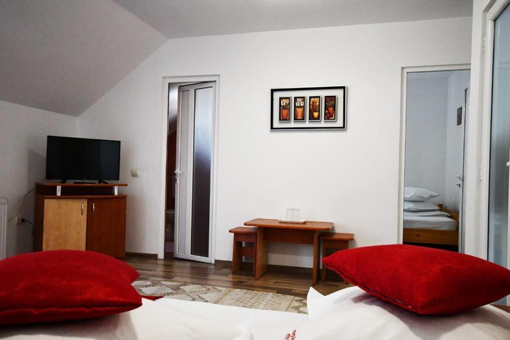 Casa Stefanut Hotel Moeciu De Sus Exterior foto