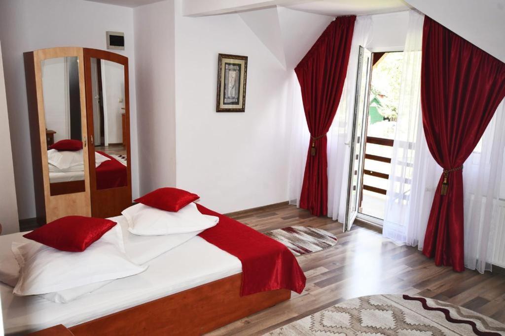 Casa Stefanut Hotel Moeciu De Sus Exterior foto