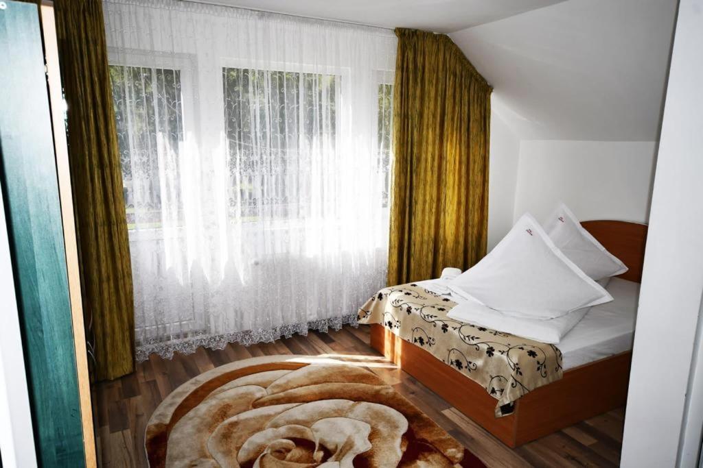 Casa Stefanut Hotel Moeciu De Sus Exterior foto